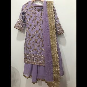 Indian Pakistani punjabi - designer Kameez/lehenga